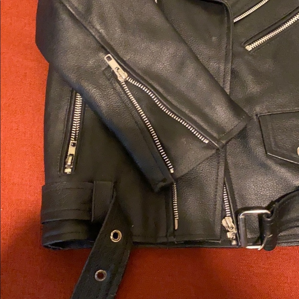 Leather Jacket - Picture 6 of 7